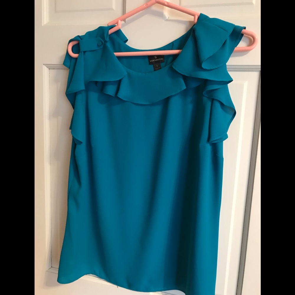 Worthington 100% polyester sleeveless blouse